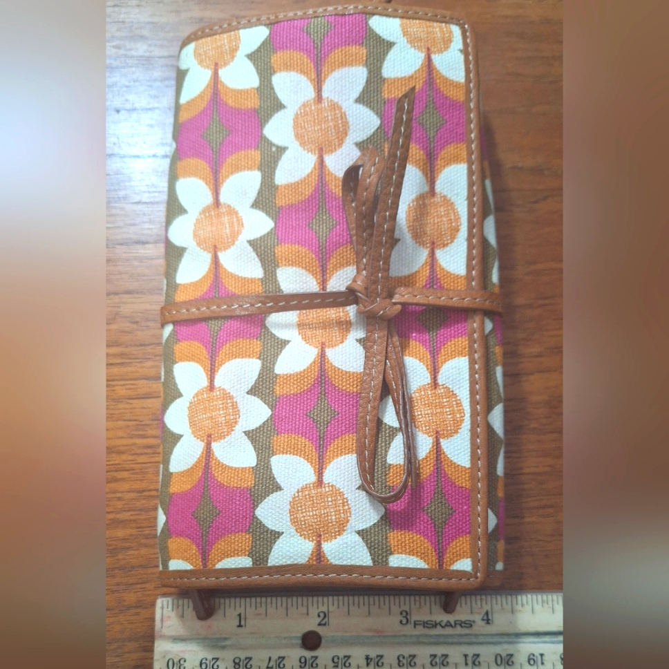 Fossil Brand Floral Jewelry Roll Fossil Brand Floral Jewelry Roll